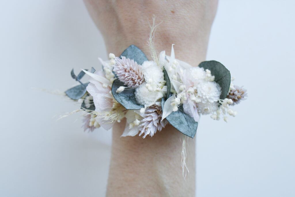 Blüten-Armband